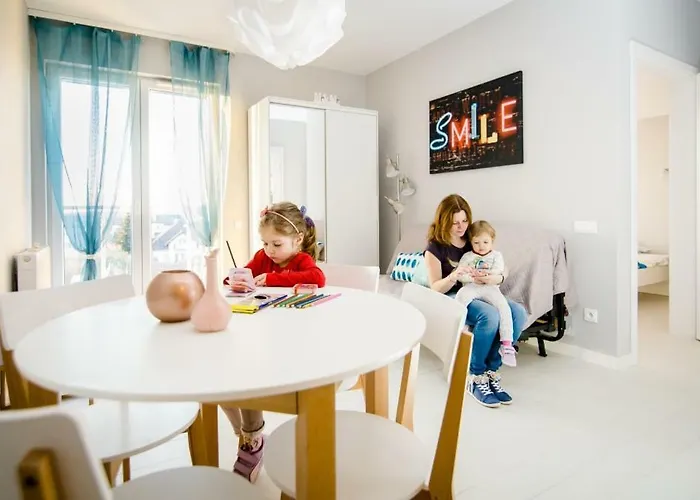 Rodzinne Plater74 アパートホテル 4*